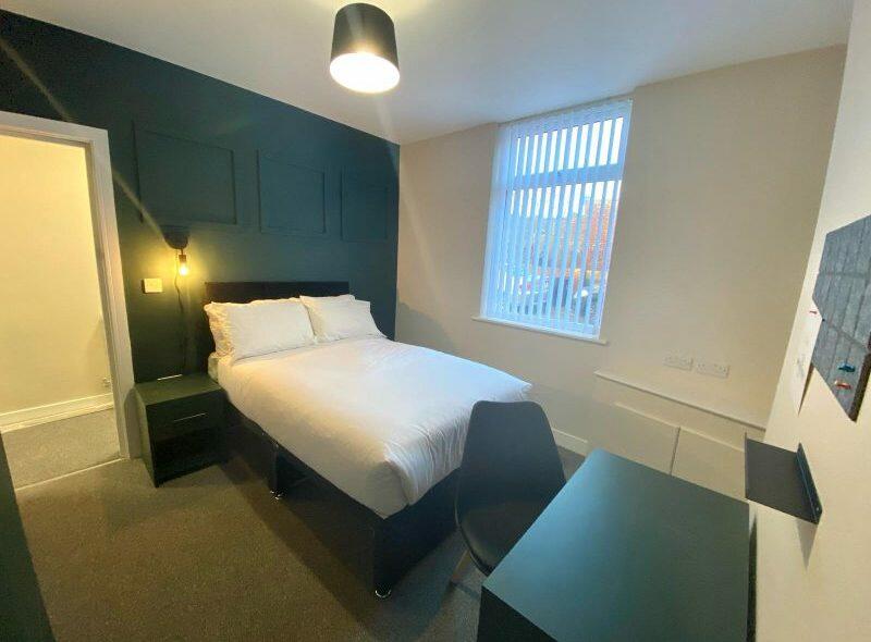 4 Bedroom HMO Producing £27,468 PA