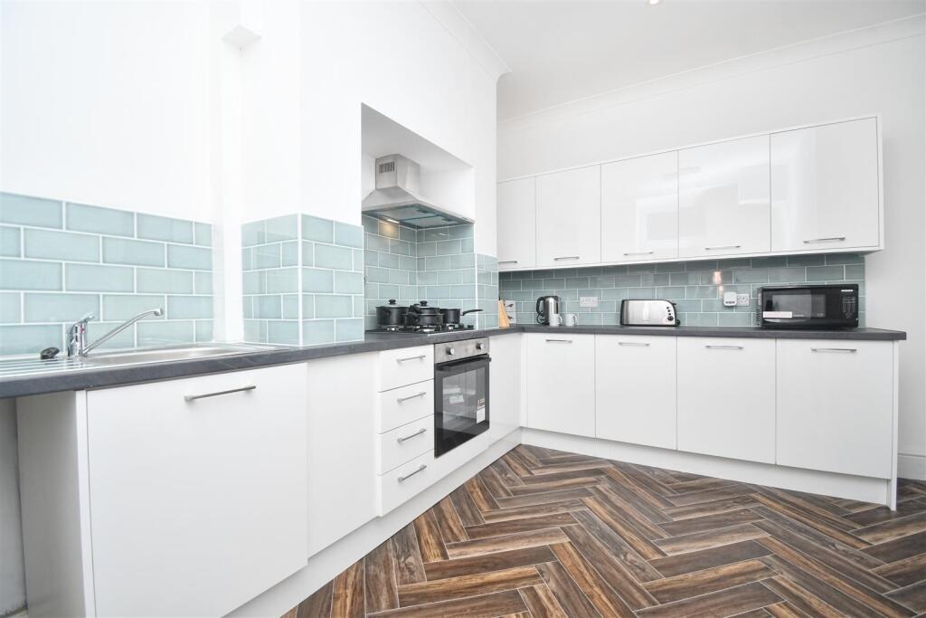 4 Bed HMO Potential To Produce £22,896 PA