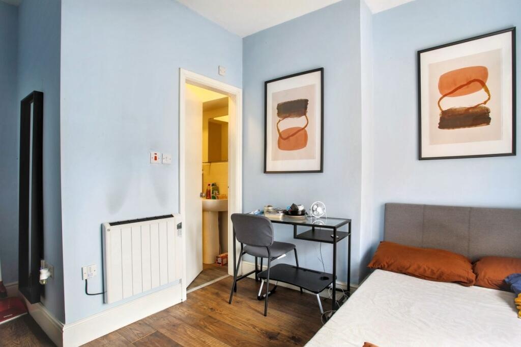 4 Bedroom HMO Producing £23,040 PA
