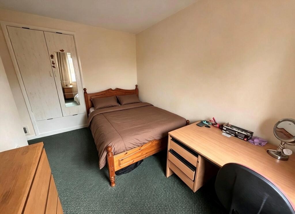 3 Bedroom HMO Producing £19,032 PA