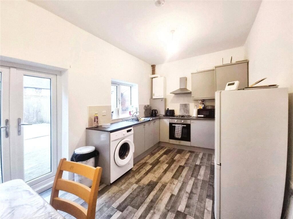 4 Bed HMO Potential To Produce £25,200 PA