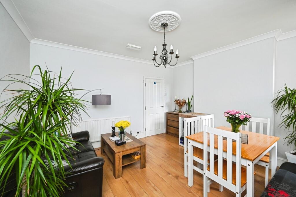 4 Bedroom HMO Producing £23,916 PA
