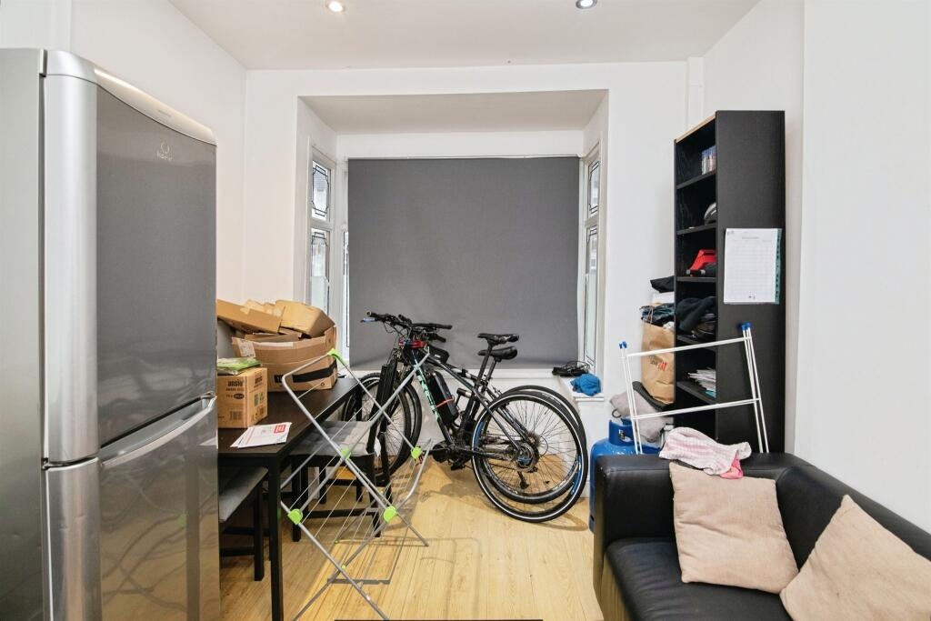 3 Bed HMO Potential To Produce £20,160 PA