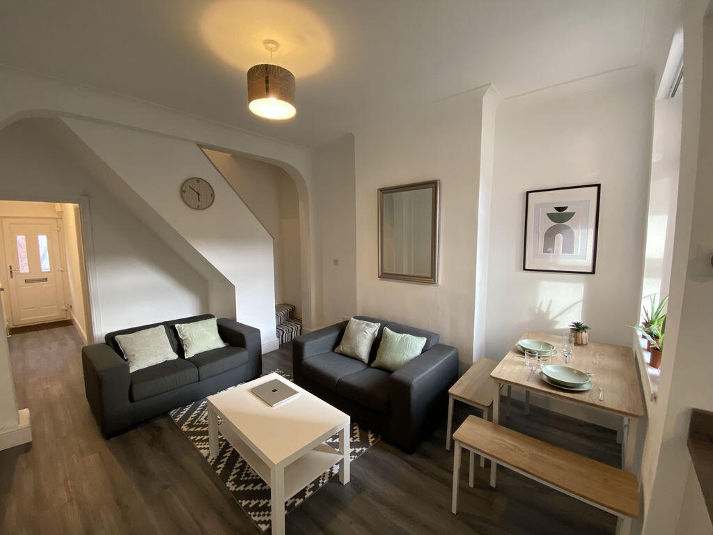 4 Bed HMO Potential To Produce £18,720 PA