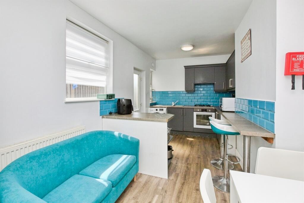 5 Bed HMO Potential To Produce £39,000 PA