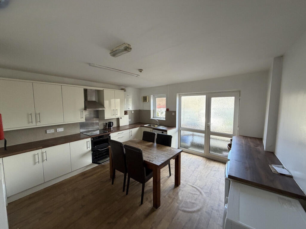 4 Bed HMO Potential To Produce £29,328 PA