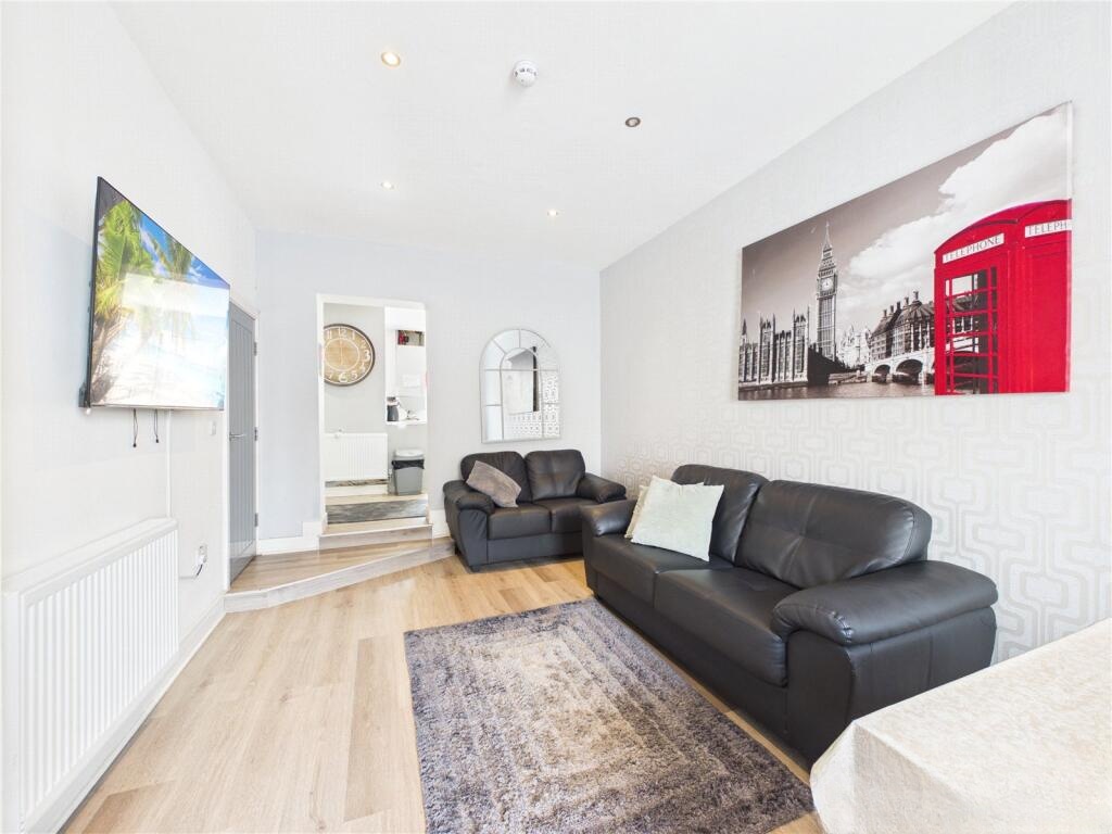 6 Bed HMO Potential To Produce £43,560 PA