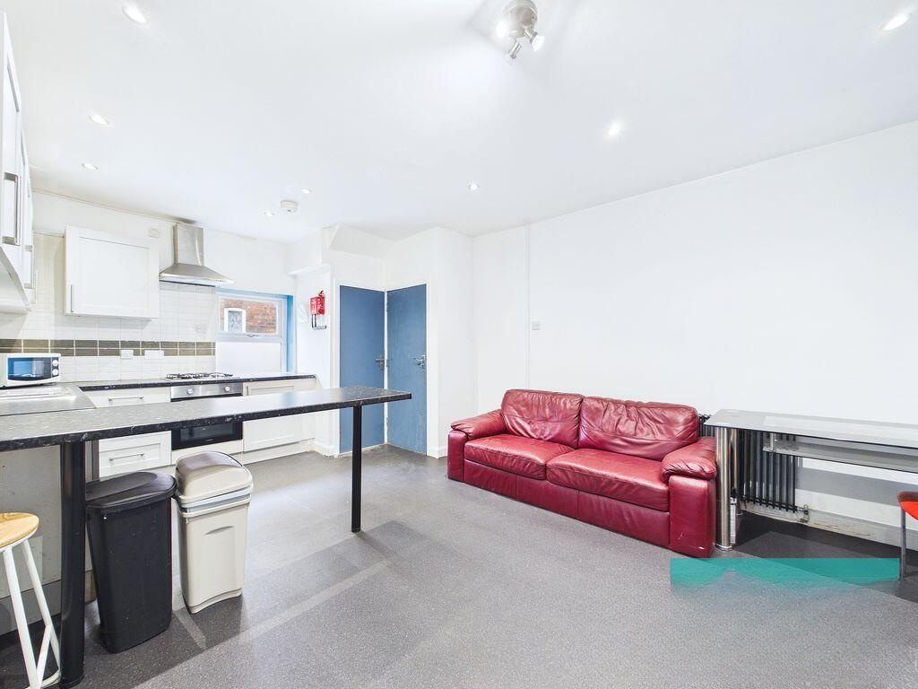 5 Bed HMO Producing £45.6k PA – Little
