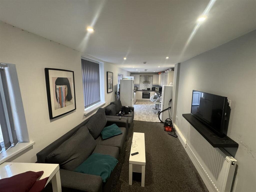 6 Bed HMO £37.8k PA – Middlesbrough