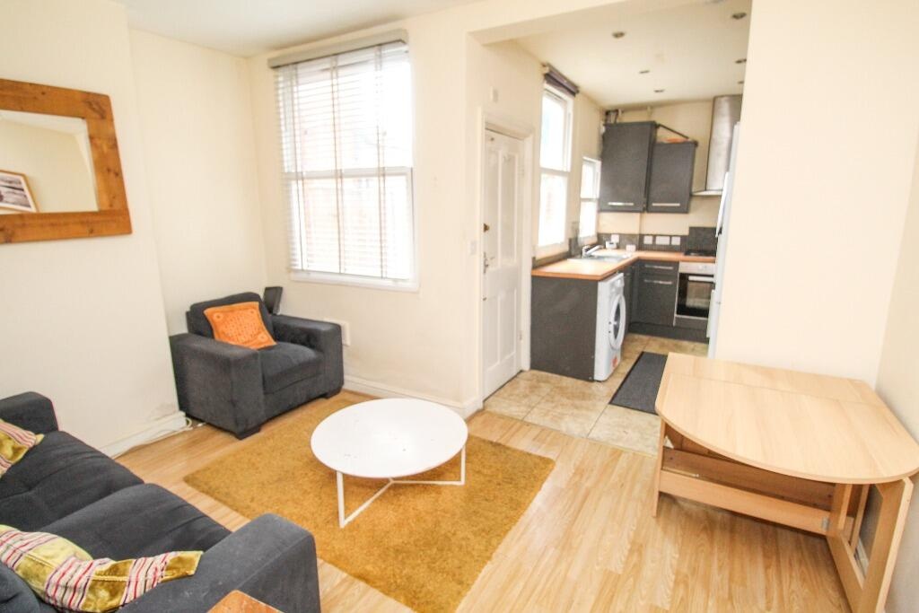 4 Bed HMO Potential To Produce £28,560 PA